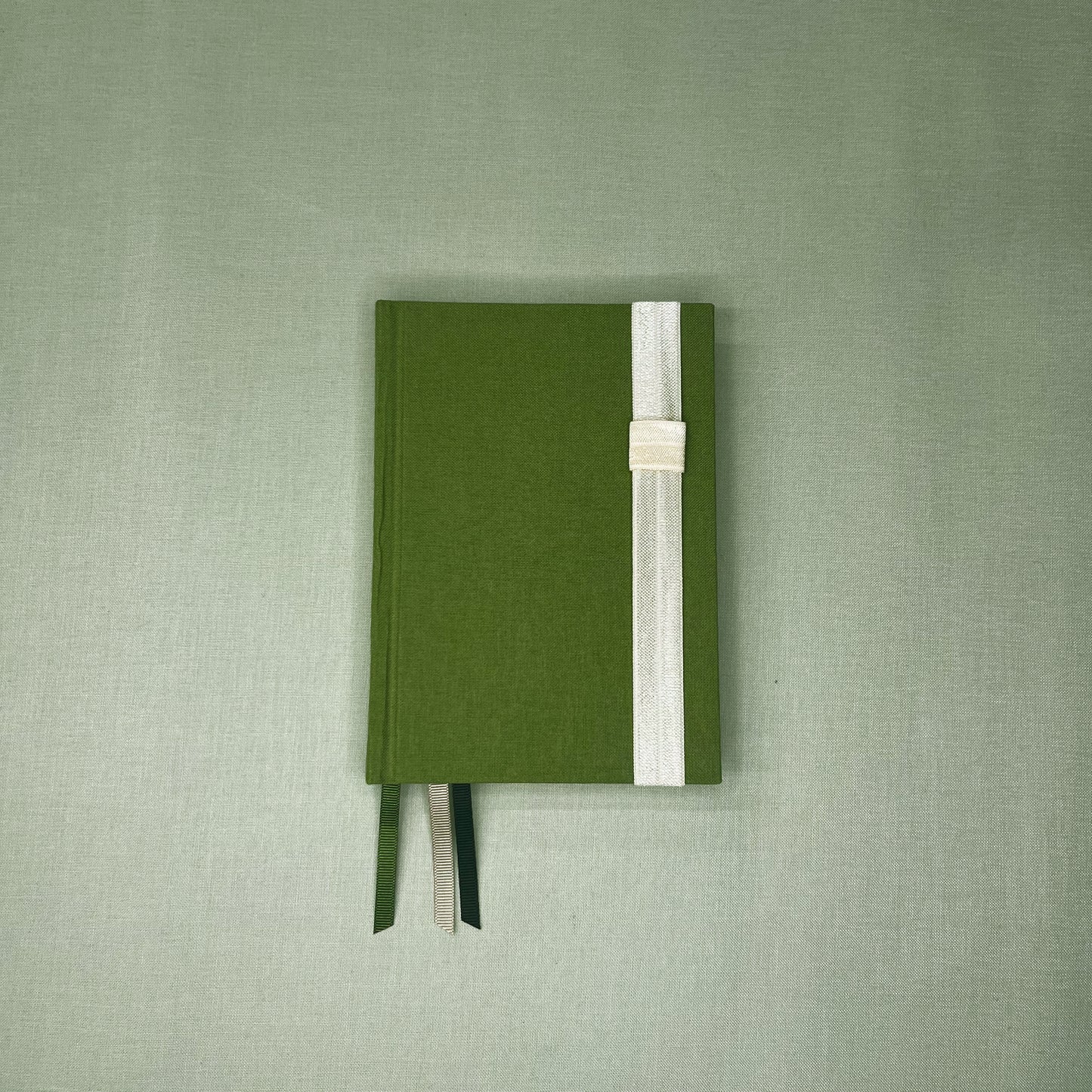 Elastic Pen Loop - Salt